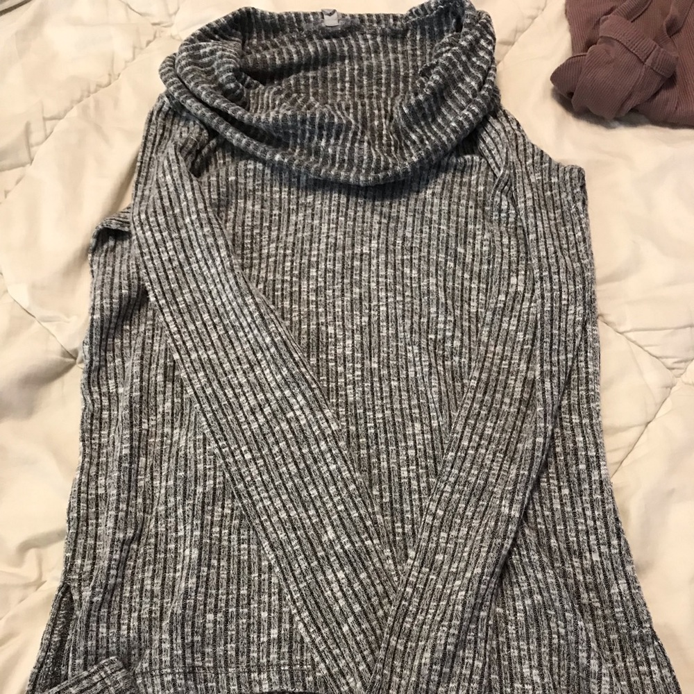 Grey cow-kneck sweater. Light and not too bulky.
